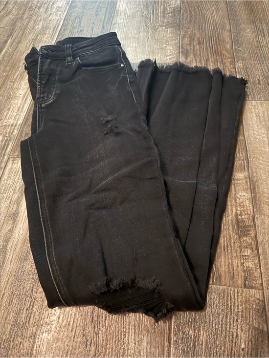 Wild oak Boutique Denim - Vera Wang Black Wide-Leg Jeans with Frayed Hem